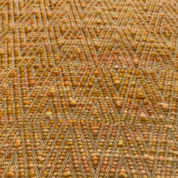 Vintage 80s fringed throw blanket, orange, peach triangle pattern, lap size - Picture 4 of 9